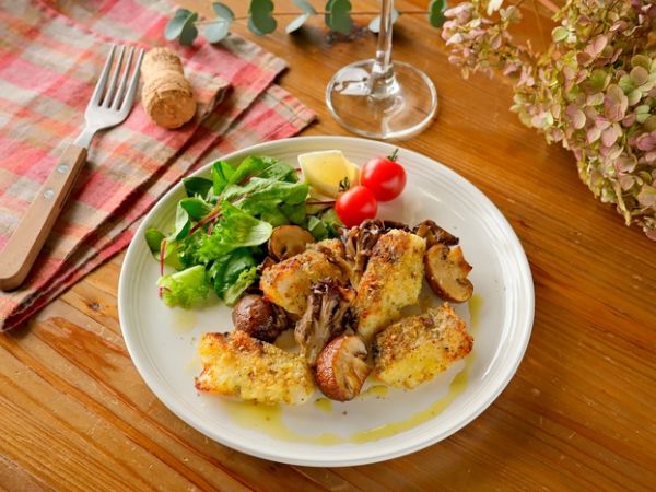 香草麵包粉烤鱈魚佐香煎菇菇